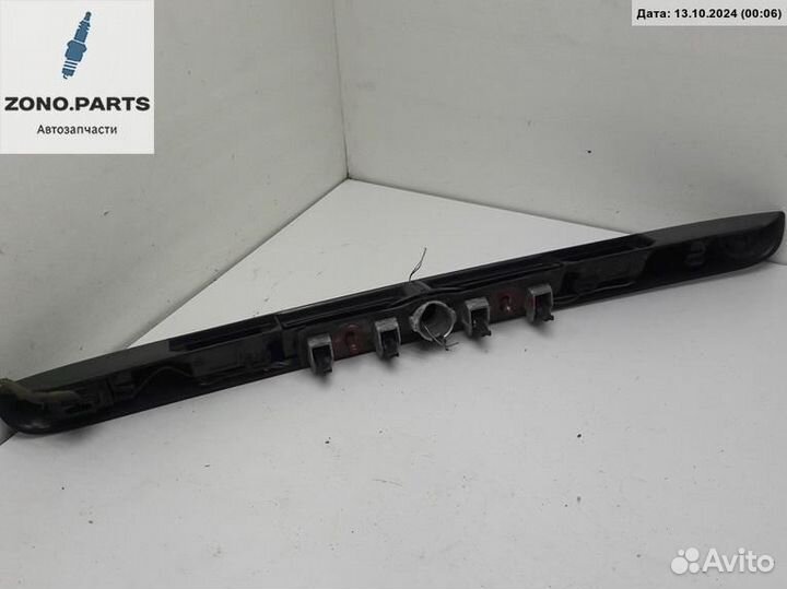 Накладка подсветки номера 3b0827574a на Volkswagen Passat B5