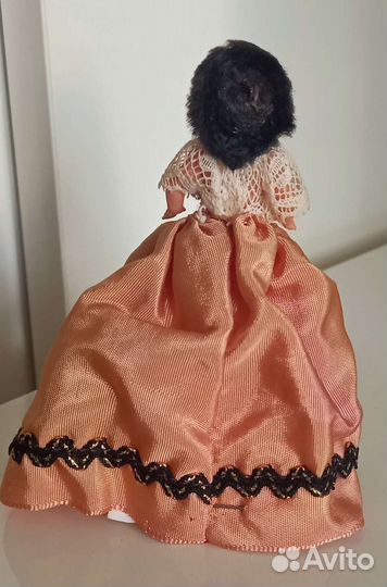 Миниатюрная кукла из целлулоида. Франция