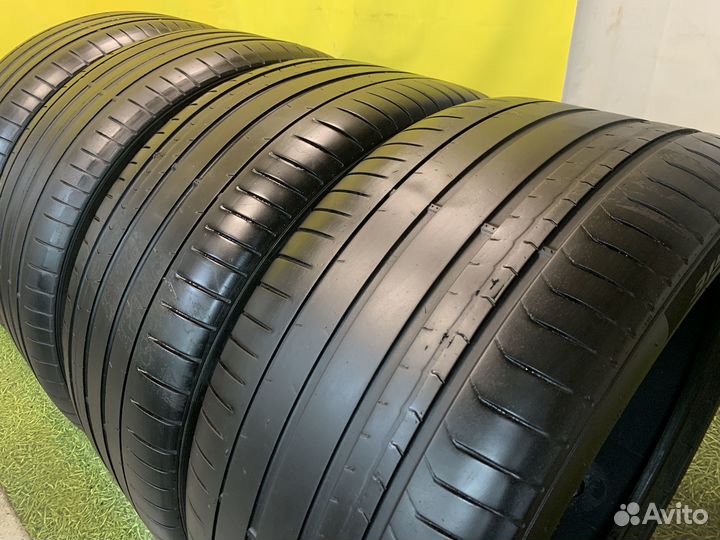 Pirelli P Zero 285/40 R22 и 315/35 R22