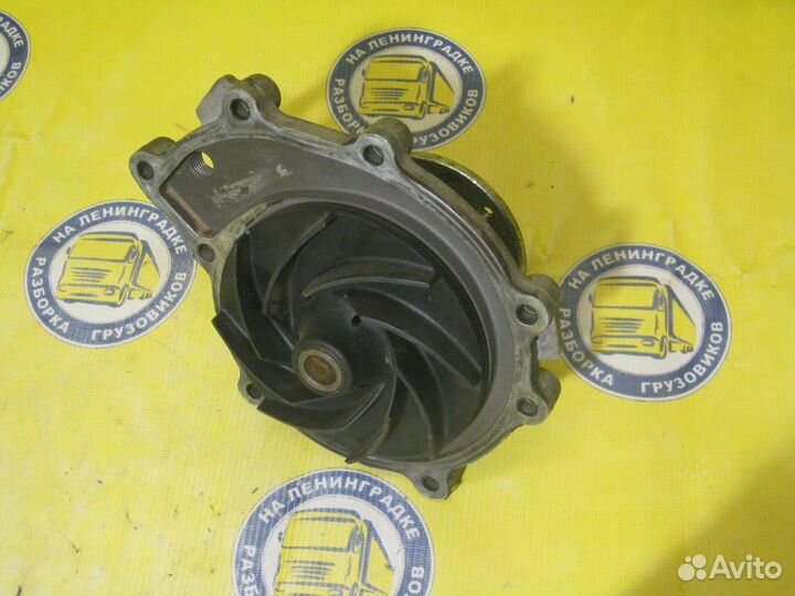 Насос охлаждающей жидкости (помпа) 51065006679 MAN