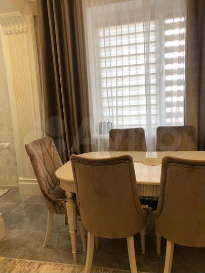 2-к. квартира, 76 м², 5/9 эт.