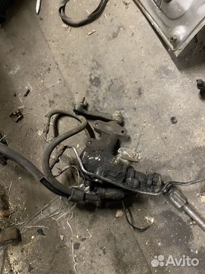 Рулевой редуктор toyota crown s140