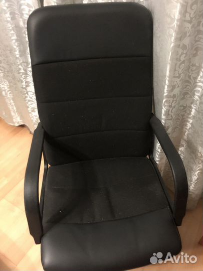 Офисный стул