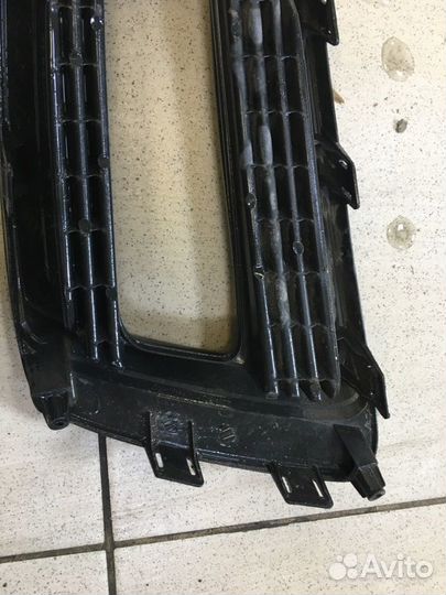 Накладка на бампер левая Hyundai Solaris 2 G4LC