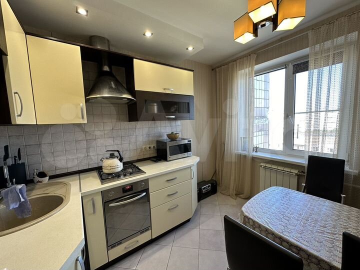 3-к. квартира, 63 м², 9/9 эт.