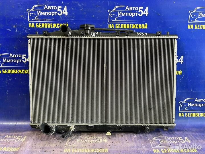 Радиатор двигателя honda legend KB1 J35A