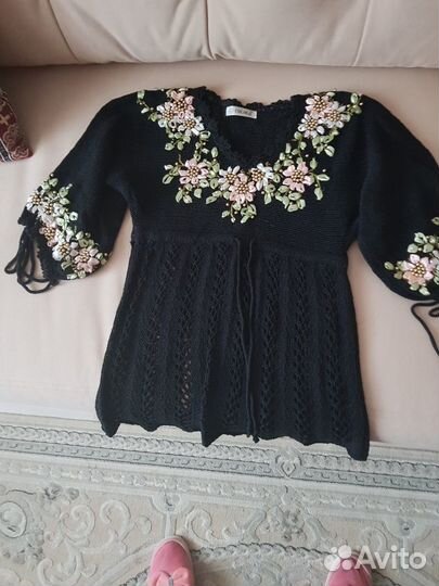 Женский джемпер ручной работы