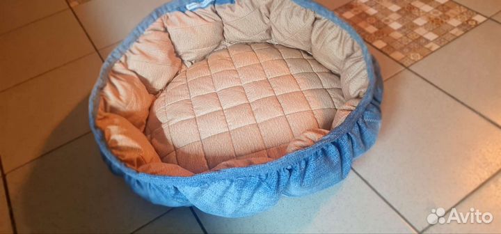 Лежанка для кошек новая