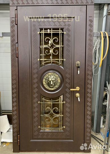 Дверь входная железная с терморазрывом