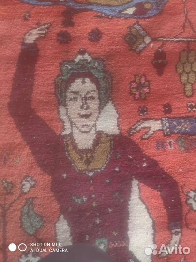 Старинный ковер ручной работы