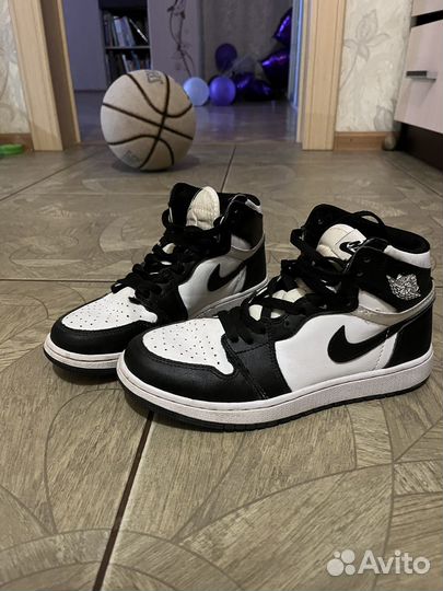 Кроссовки nike air jordan 4 джорданы