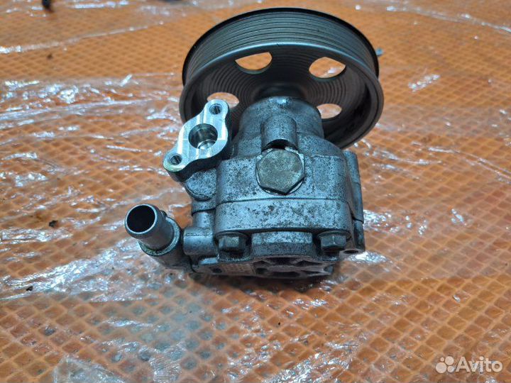 Гур Насос гидроусилителя Audi A4 Iv B8 cdhb 2009
