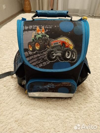 Портфель школьный