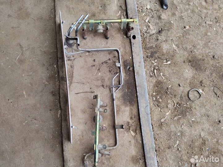 Топливная рампа Subaru Tribeca Tribeca