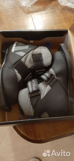 Лыжные ботинки