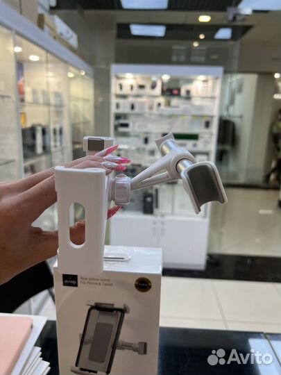 Держатель для планшетов в автомобиль wiwu