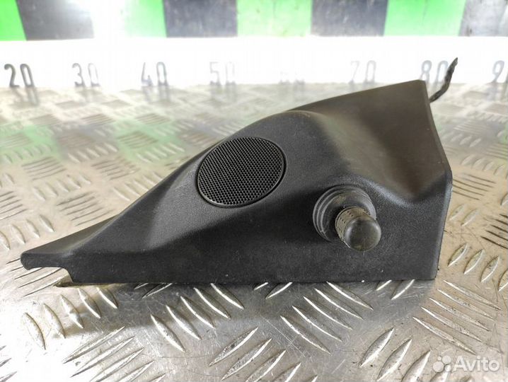 Крышка зеркала внутренняя левая Opel Astra H