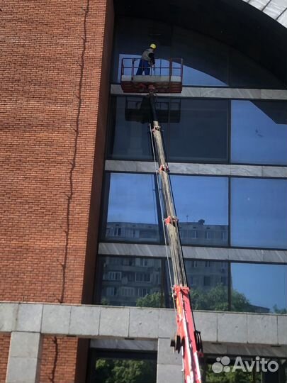 Мытье окон, мойка фасада, промышленный альпинизм