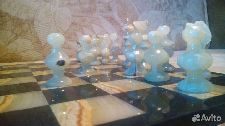 Шахматы из оникса