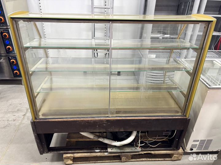 Витрина кондитерская Carboma K70 VM 1,3-1