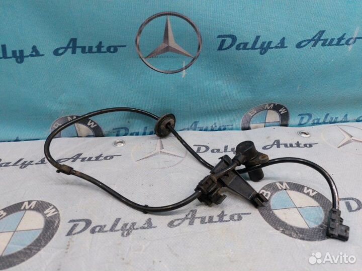 Датчик ABS задний правый Mercedes-Benz E-Class