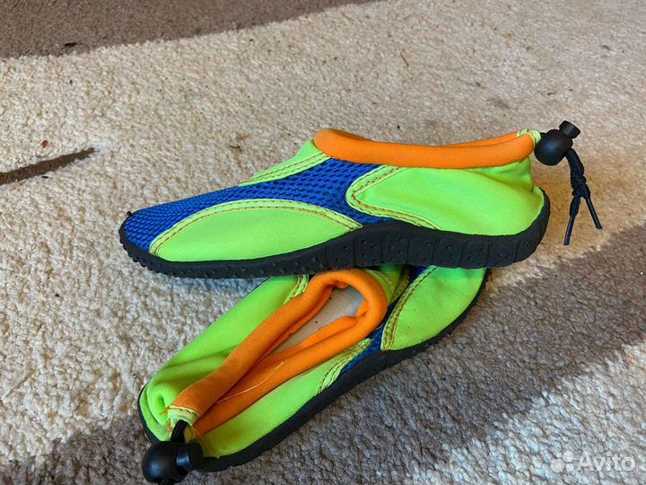 Обувь для плавания