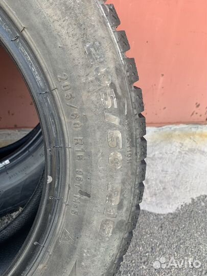 Pirelli Formula Ice 205/60 R16