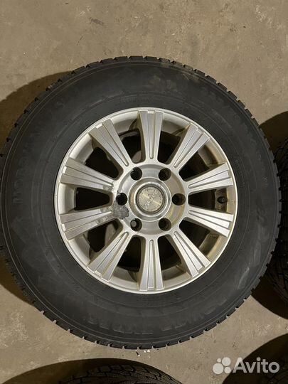 Зимняя резина на дисках 225/70 R16