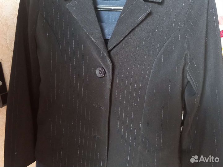 Брючный костюм на девочку 122