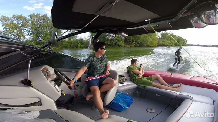 Вейксерф клуб с катером буксировщиком Centurion En