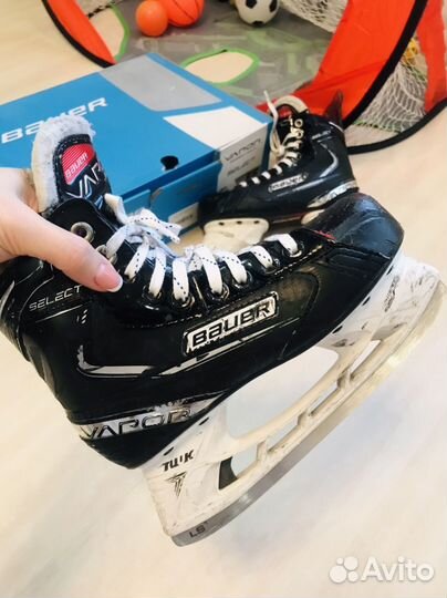 Хоккейные коньки bauer