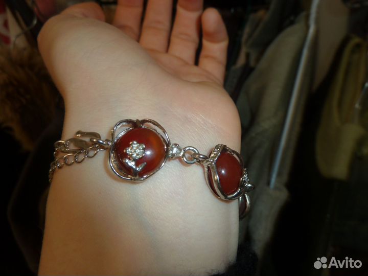 Браслет цветочный с натуральным камнем