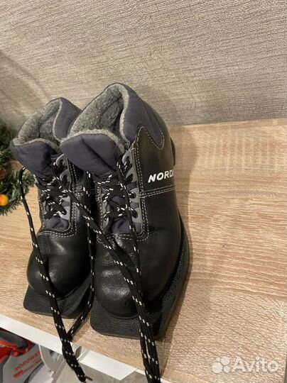 Лыжные ботинки