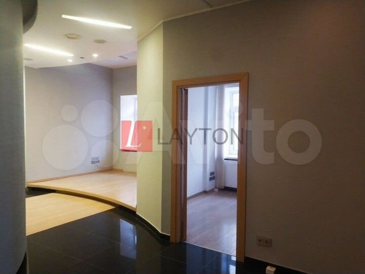 Сдам офисное помещение, 242 м²