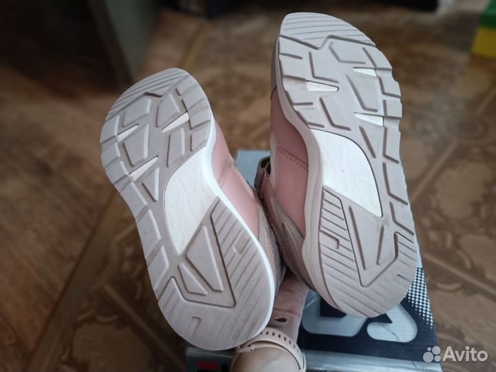 Кроссовки Fila 36