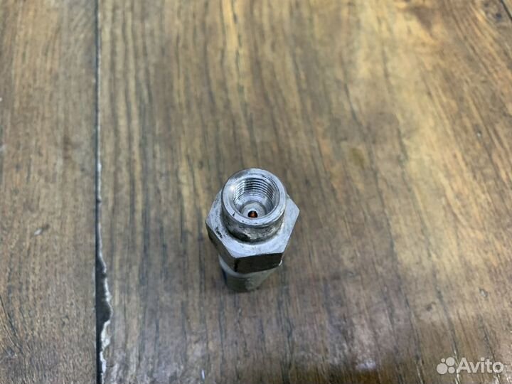 Nissan almera (G15) Датчик давления масла