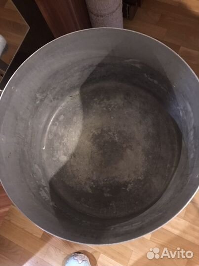 Алюминевая кастрюля с крышкой