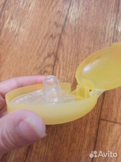 Накладки на грудь medela