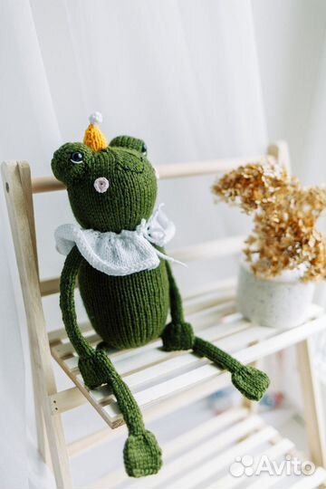 Лягушка вязаная игрушка ручная работа