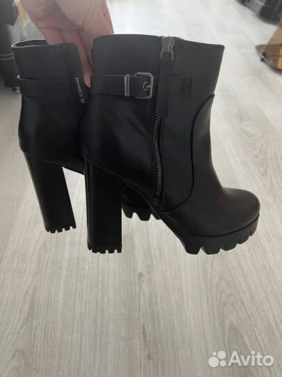Ботинки женские