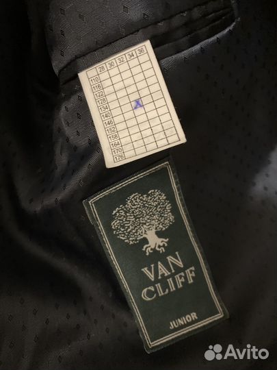 Пиджак для мальчика 140