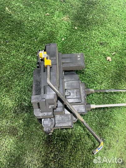 Замок двери задней левой Hyundai i20 1 (PB) 2008-2