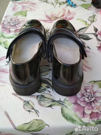 Туфли для девочки 35 размер