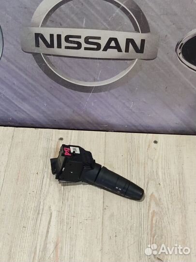 Подрулевой переключатель Nissan primera P12 Лев