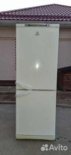 Холодильник indesit