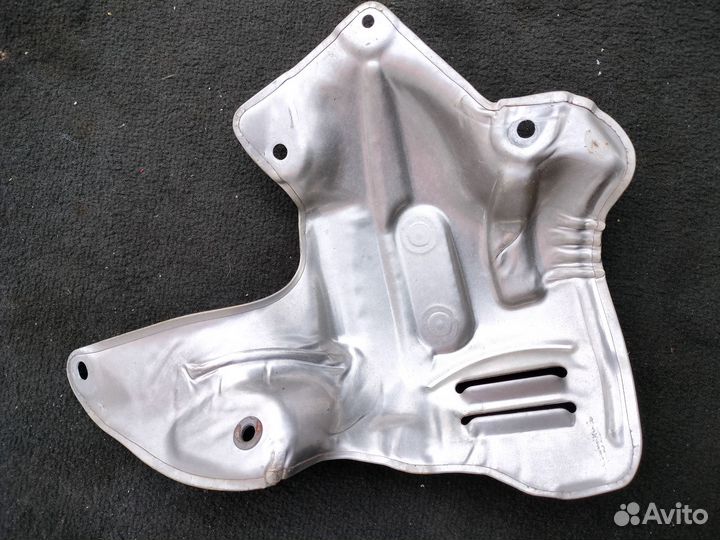 Термоэкран турбины renault megane 3 RS