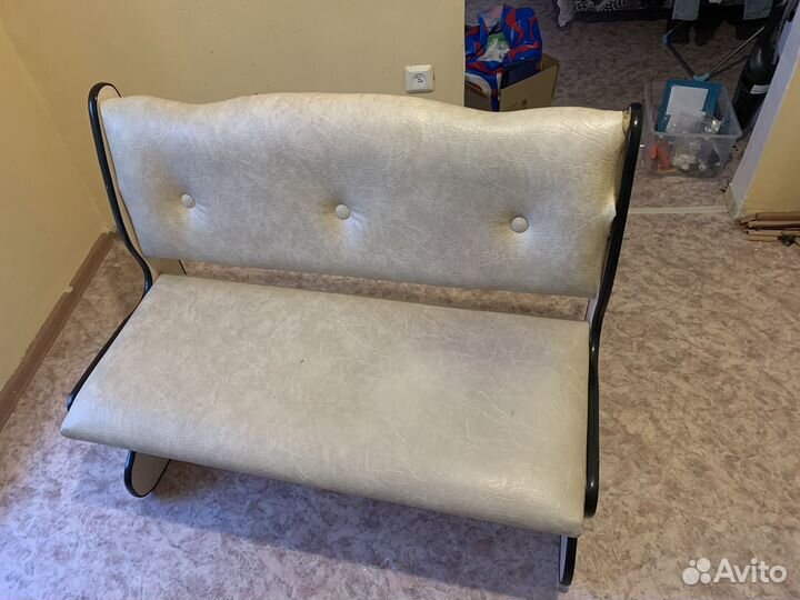 Банкетка на кухню (диван на кухню)