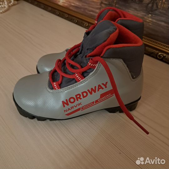 Ботинки лыжные 31 размер