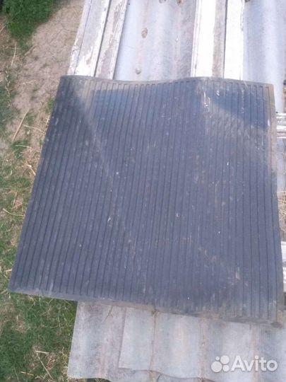 Резиновый коврик