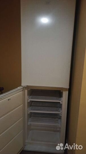 Холодильник на запчасти